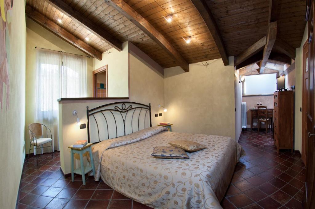 Trattoria Del Bivio Konuk evi Cerretto Langhe Oda fotoğraf