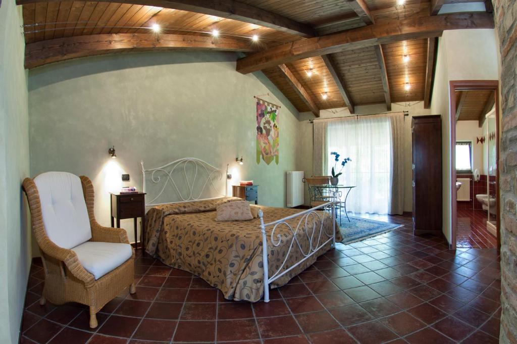 Trattoria Del Bivio Konuk evi Cerretto Langhe Oda fotoğraf