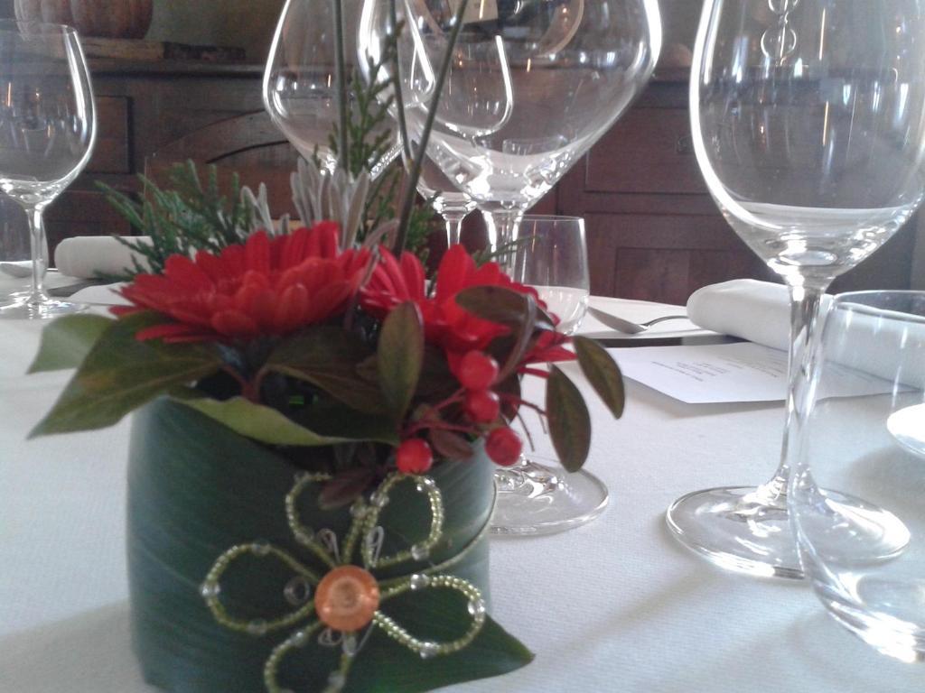 Trattoria Del Bivio Konuk evi Cerretto Langhe Dış mekan fotoğraf